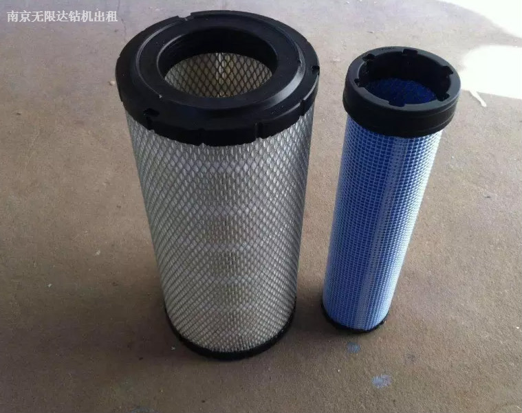 鉆機保養(yǎng)須知：更換空氣濾芯的注意事項有哪些？.jpg